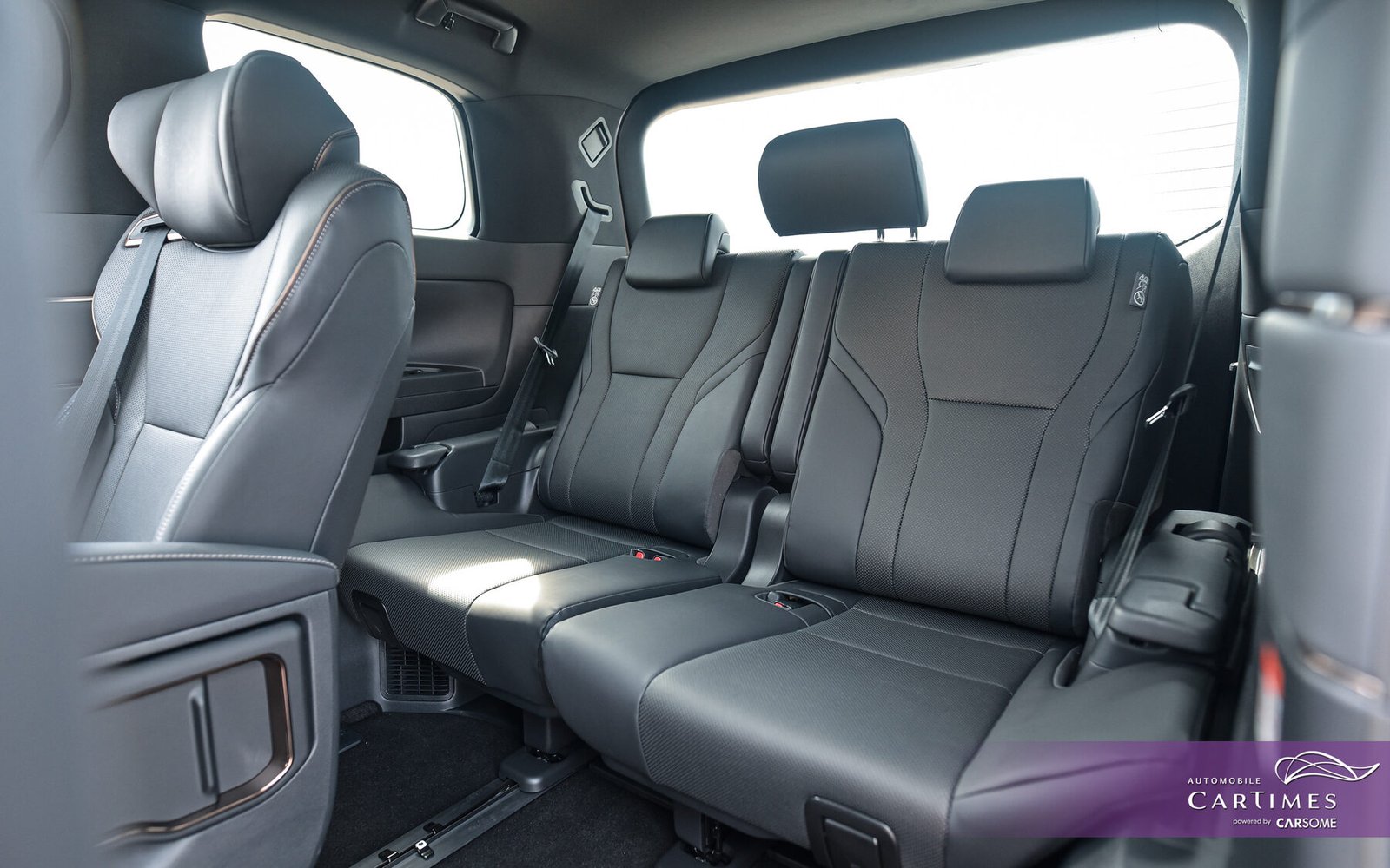 Toyota Alphard 2.5Z Hybrid photo 8